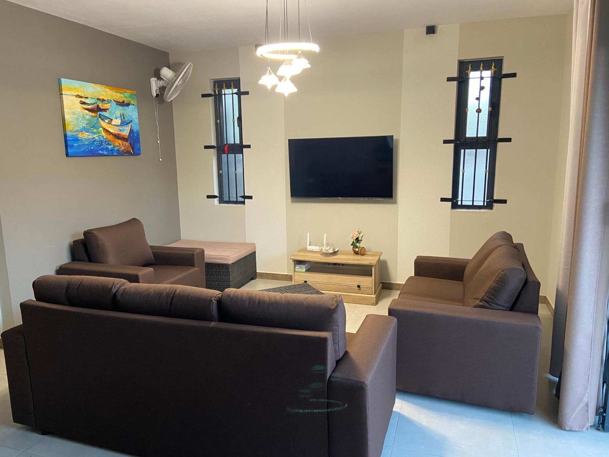 1129 - Block 1 بيت للعطل *